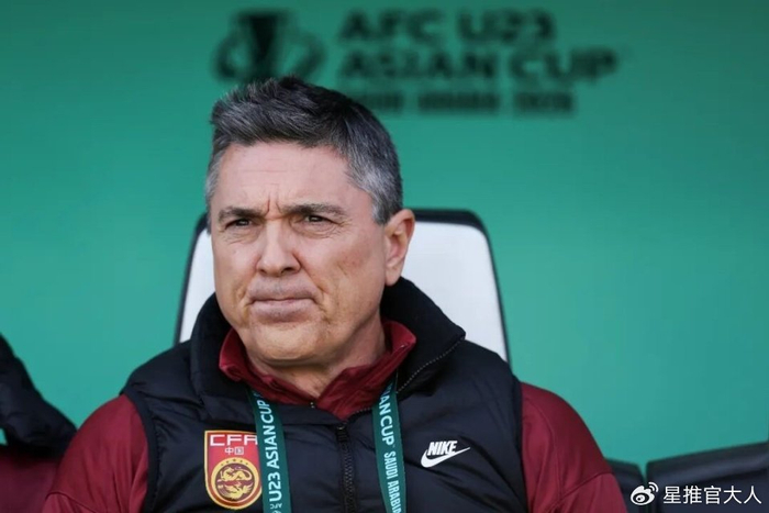 开云注册网址-膜拜安东尼奥!6人轮换造最大比分胜利 被球员高高抛起 里皮之后最强|U23|西班牙|亚洲杯|决赛|安东尼奥-瓦伦西亚_新浪体育_新浪新闻